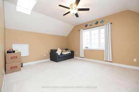 For Lease - 4 Trotter Court, Barrie, Ontario - Photo 3