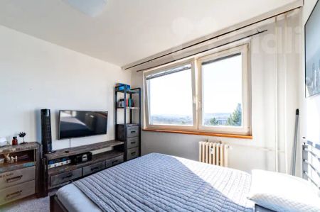 Pronájem slunného bytu 1+kk v Pirinské ulici, Praha 4 Modřany - Photo 4