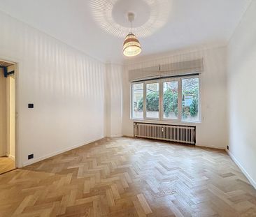 Gelijkvloerse verdieping met één slaapkamer in Ixelles - Photo 2