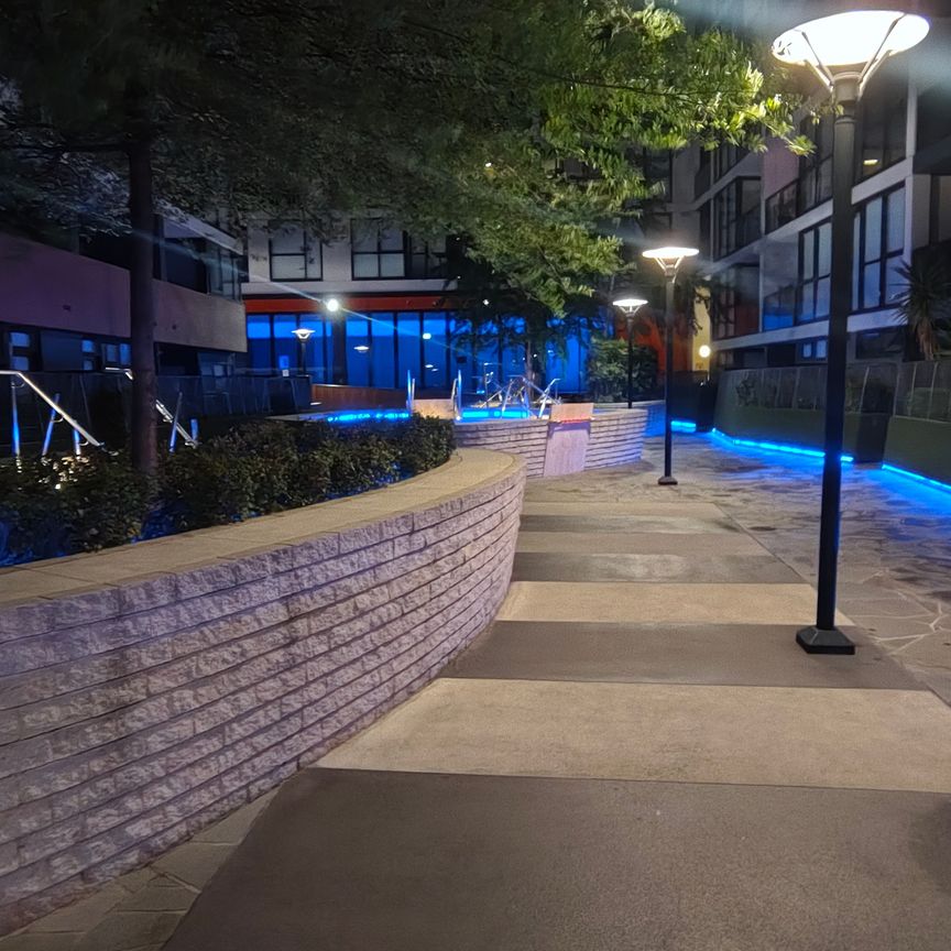 Abbotsford - Photo 1