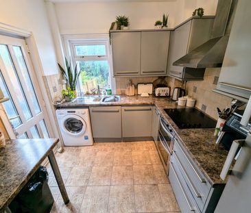 A 2 Bedroom Terraced - Photo 5