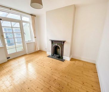 3 bedroom detached house to rent - Photo 4