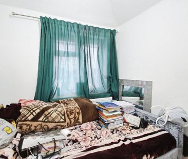 5 bedroom semi-detached house to rent - Photo 6