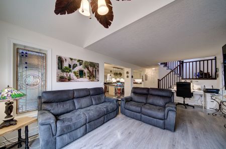 For Lease - 9 Brooke Avenue, Collingwood, Ontario - Photo 3