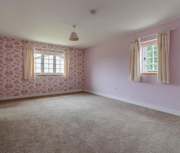 4 bedroom bungalow to rent - Photo 3
