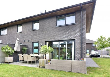 Moderne, energiezuinige woning op strategische locatie met 3 slpk, autostaanplaats, tuin en terras voor 1.275 EUR/mnd - Photo 5