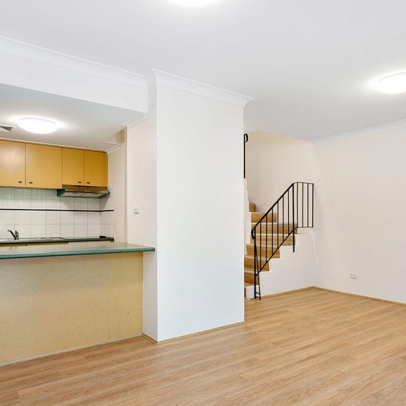 4/181-187 Missenden Road, Newtown, NSW 2042 - Photo 1