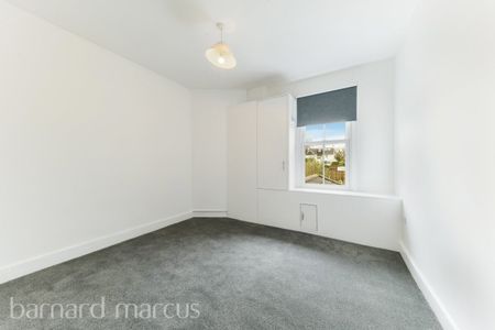 Egmont Road - Photo 2