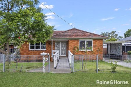 13 Brisbane Road, Campbelltown, NSW 2560 - Photo 2