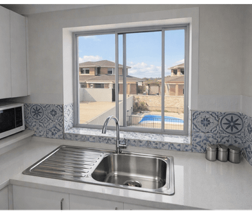 Coastal Living in Mullaloo - Photo 6