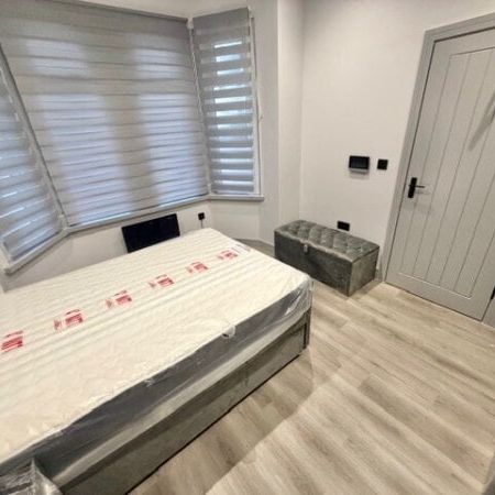 Bournemouth Park Road, Property for rent - Photo 1