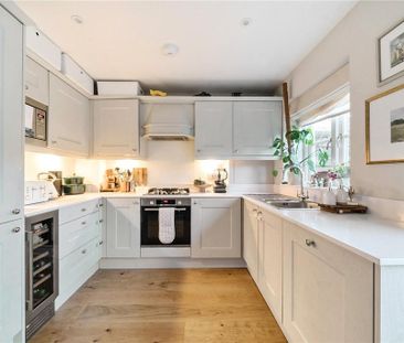 3 bedroom end of terrace house to rent - Photo 5