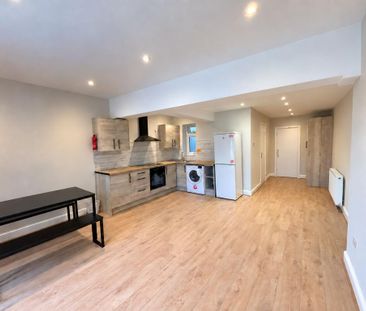 2 bedroom ground floor flat to rent - Photo 6