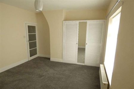 Dale Street, Runcorn, WA7 - Photo 2