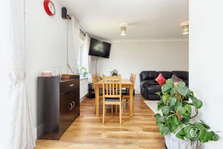 5 bedroom detached house to rent - Photo 4