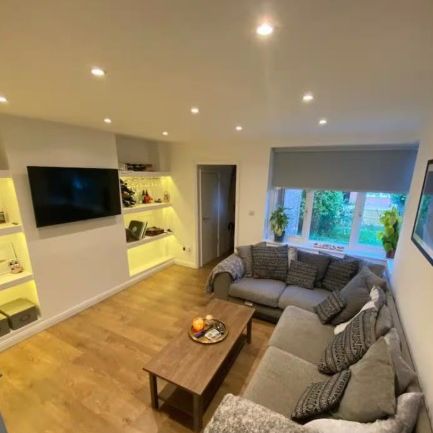 2 Bed Maisonette, Westwood Court, SW19 - Photo 1