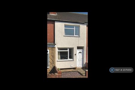 2 bedroom terraced house to rent - Photo 4
