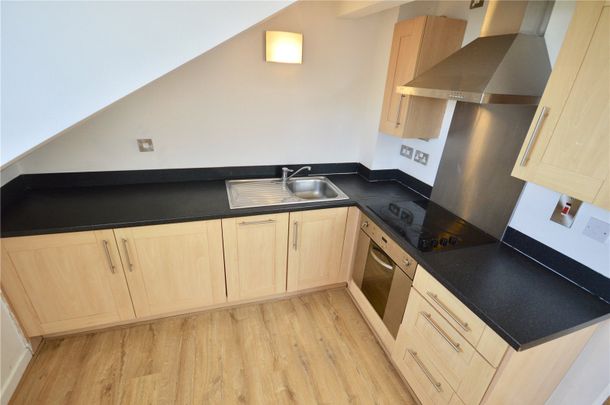 2 bedroom apartment to rent - Photo 1