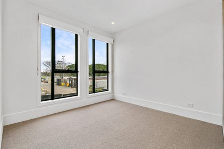 25 Maple Walk, Moonee Ponds VIC 3039 - Photo 5