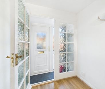 Churchill Drive, Ruddington, Nottingham, Nottinghamshire, NG11 - Photo 1