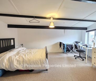 6 Bedroom Student Lets Leeds - Photo 2