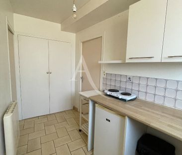 Location Appartement 1 pièce 23m² FONTENAY LE COMTE 85200 - Photo 3