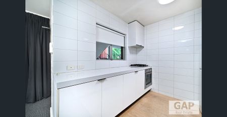 Secure Complex - Photo 5