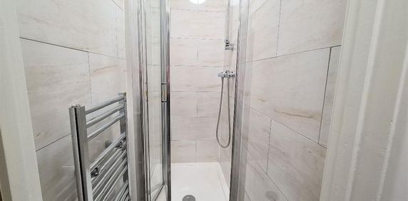 House share to rent - Photo 2