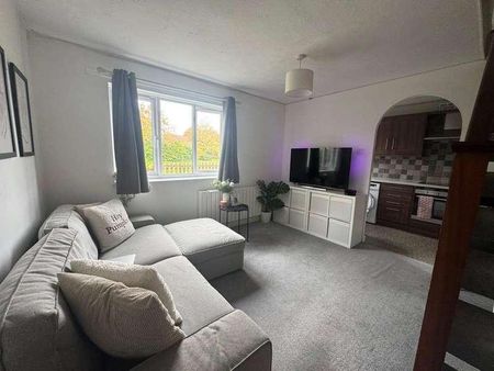 Wheatear Drive, Petersfield, Hampshire, GU31 - Photo 5