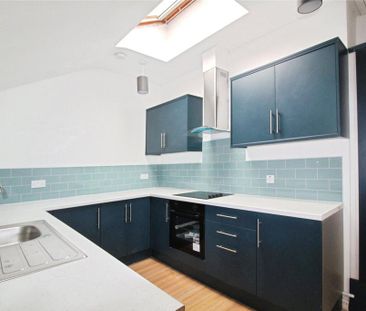 3 bedroom terraced house to rent - Photo 5