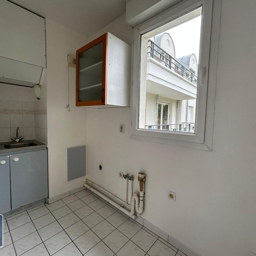 Location Appartement 1 pièce 28m² NOISY LE GRAND 93160 - Photo 1