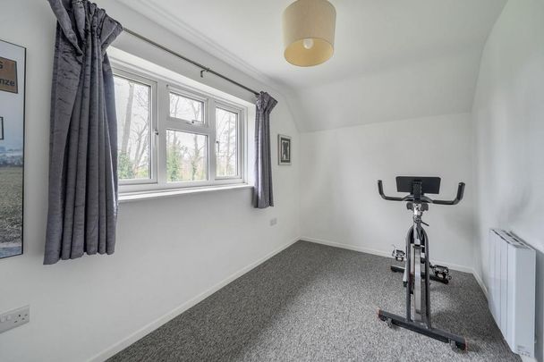 2 bedroom maisonette to rent - Photo 1