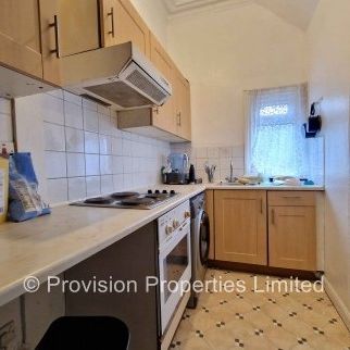 1 Bedroom Flat Leeds Hyde Park - Photo 2