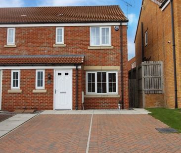 Station View, Morley, LS27 - Photo 3