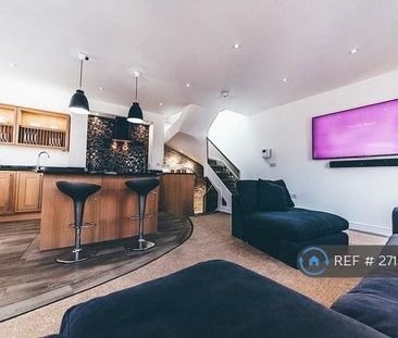 2 bedroom penthouse to rent - Photo 2