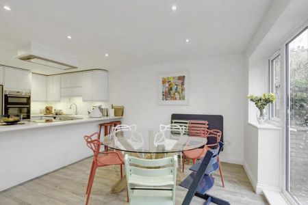 4 bedroom terraced house to rent - Photo 5