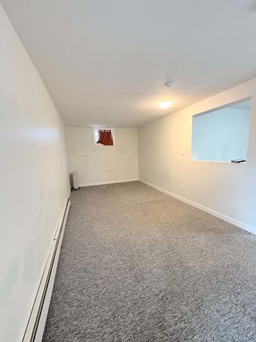REDWOOD APARTMENTS - 17 - Photo 4
