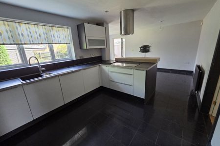 Elstop Avenue, Rugby - Photo 3