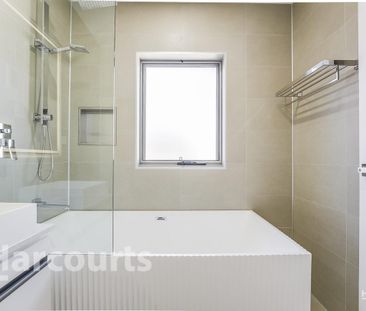 Modern and Versatile Home with Quality Inclusions - Photo 2