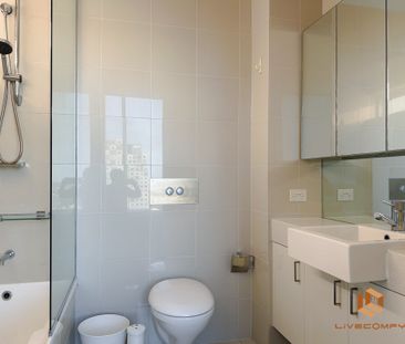 Melbourne CBD - Photo 3