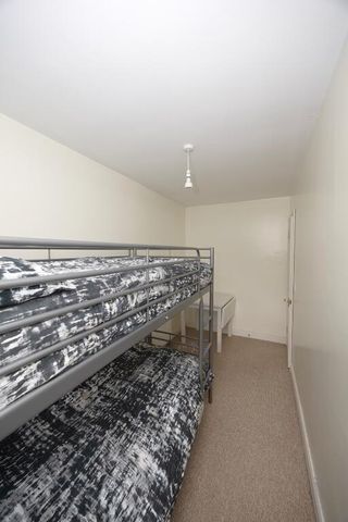 64 Lough Road, Lurgan, BT66 6JJ - Photo 5