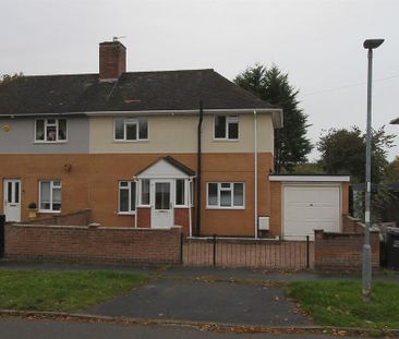 3 bedroom semi-detached house to rent - Photo 3