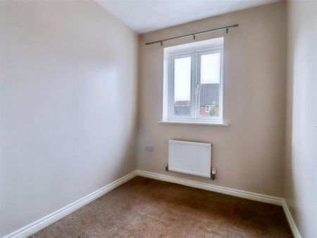 3 bedroom end of terrace house to rent - Photo 2