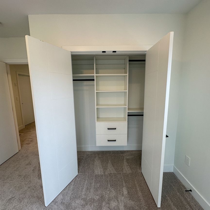 Brand New 3 Bed Townhouse | Langley | Double Garage | Unit 3 - Photo 1