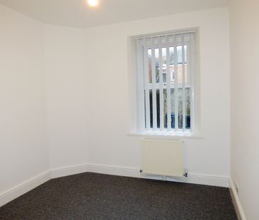 2 bed flat to rent in Springfield Terrace, Felling, NE10 - Photo 5