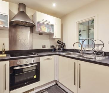 2 bedroom apartment to rent - Photo 3