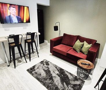 4 bedroom terraced house to rent - Photo 1