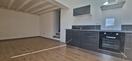 Location Appartement 3 pièces 57m² ST CHELY D APCHER 48200 - Photo 3