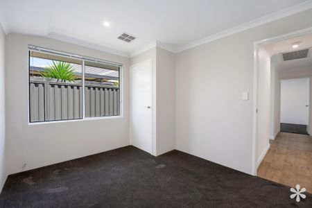 20 Langley Street - Photo 2