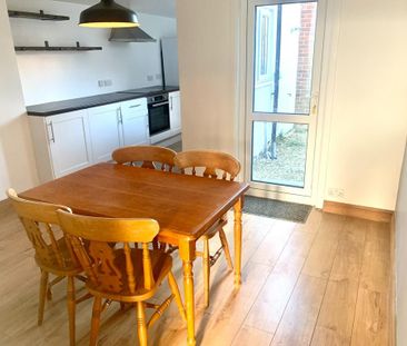 2 bedroom house to rent - Photo 2